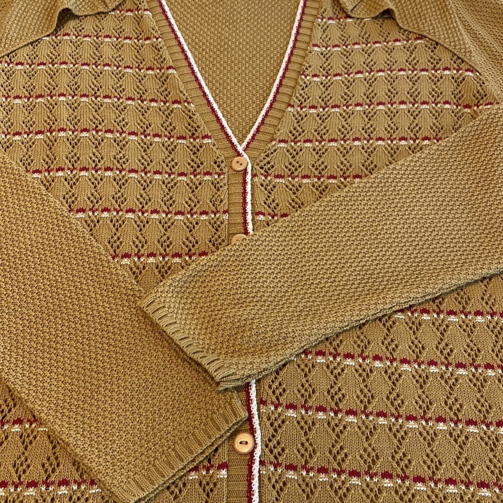 Woman’s Long button down Cardigan Size Medium - Picture 5 of 12